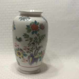 Decorate Vase Made in Japan